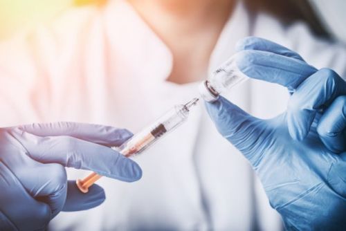 Εμβόλιο γρίπης: Ποιοι έχουν προτεραιότητα – Πότε είναι πιο αποτελεσματικό