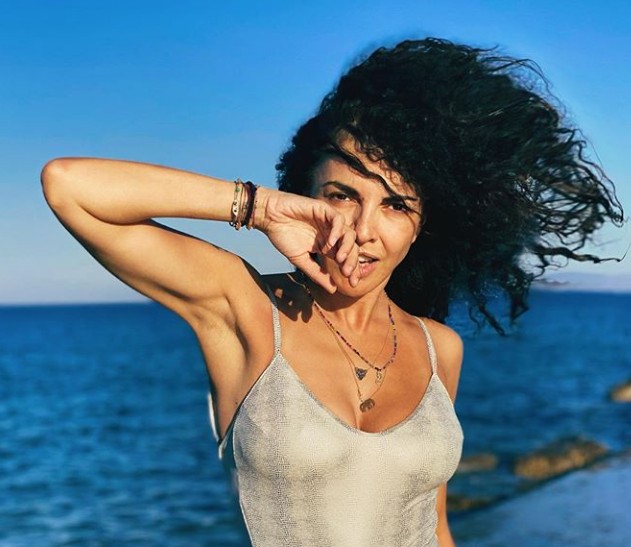 Μαρία Σολωμού: Ποζάρει με μπικίνι και βάζει «φωτιά» στο Instagram