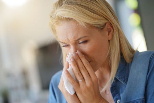 Κοροναϊός ή γρίπη: Πώς θα λύσετε τον γρίφο των συμπτωμάτων