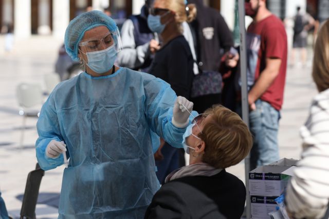 Σοκαριστική καταγγελία: Κιβώτιο με 50 δείγματα κοροναϊού στα «αζήτητα» για 12 μέρες