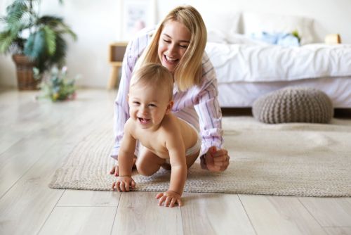 Πώς θα ενισχύσετε την ανάπτυξη των κινητικών δεξιοτήτων του μωρού σας