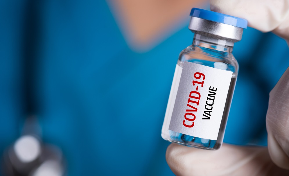 Κοροναϊός : Συμφωνία Κομισιόν – Pfizer για 300 εκατ. δόσεις του νέου εμβολίου