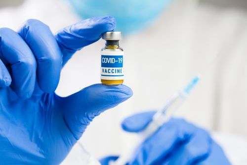 Μετάλλαξη: Αύξησε την ευαισθησία του κοροναϊού στο εμβόλιο;