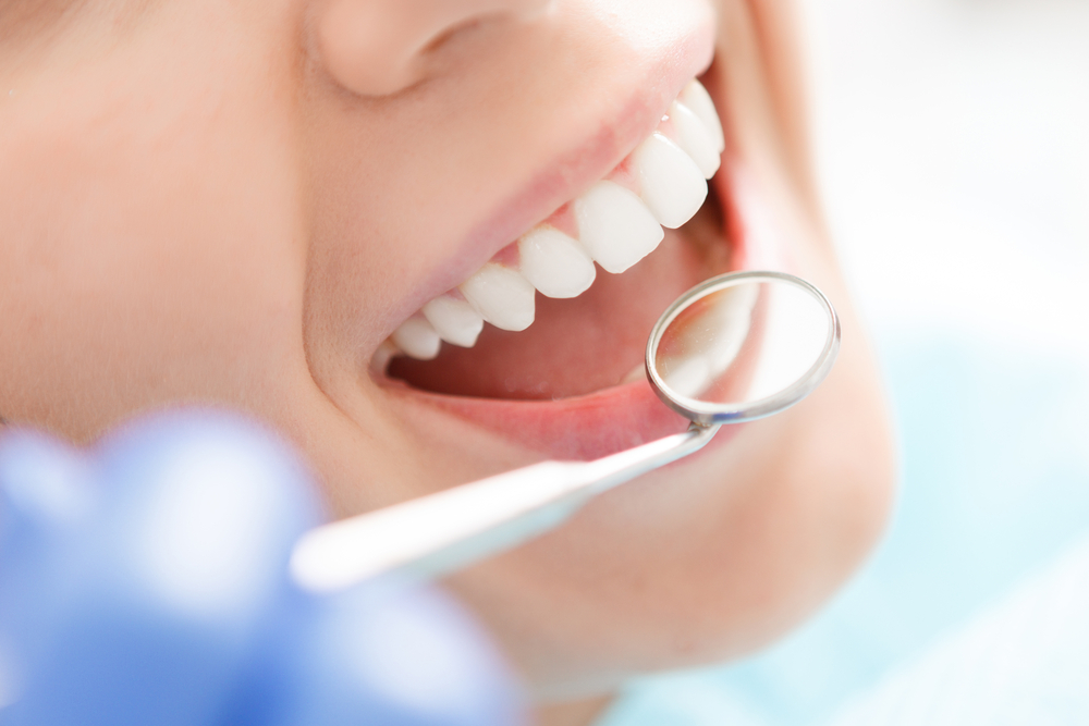 Κοροναϊός: Πώς επηρεάζει την υγεία των δοντιών