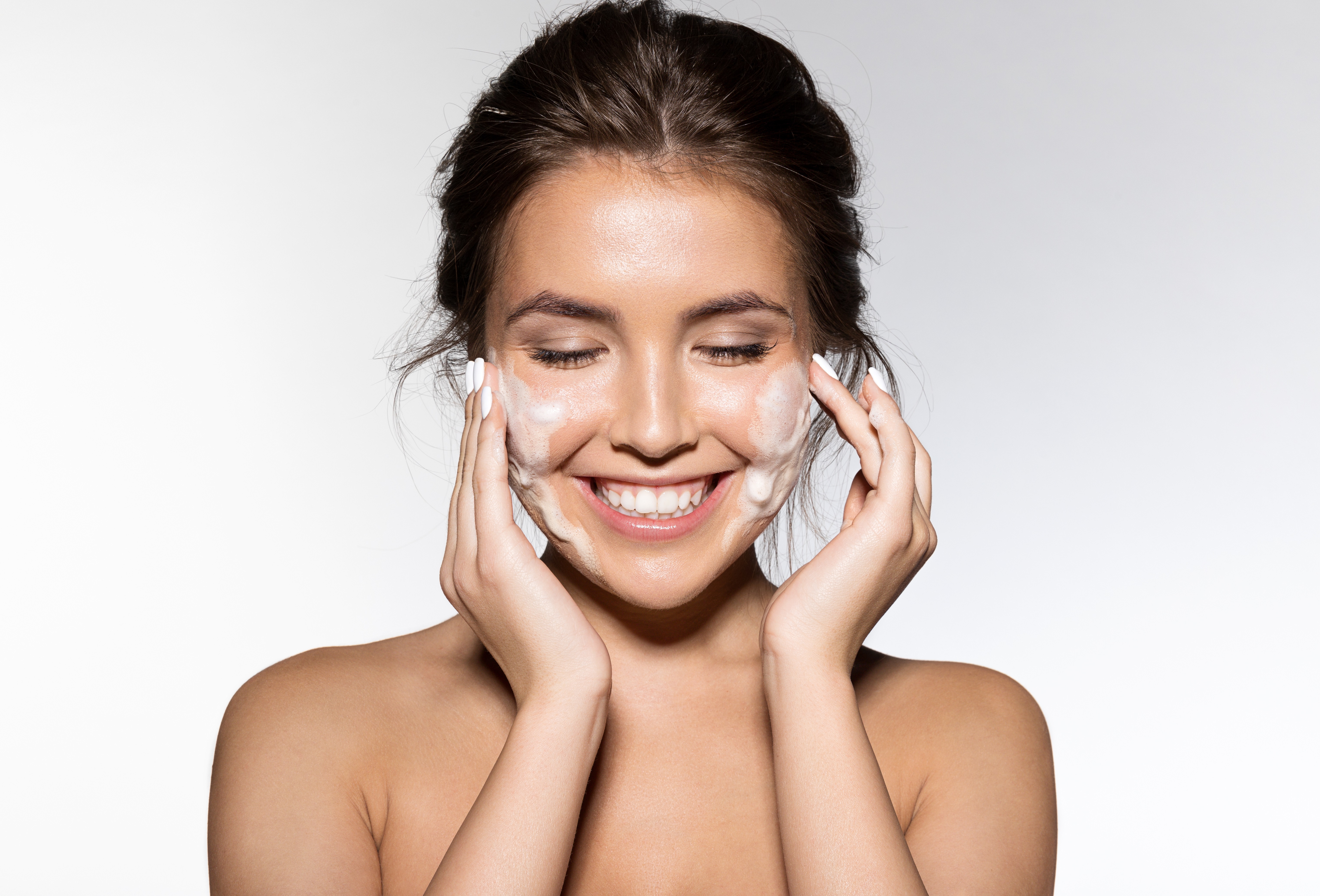 Skincare tips για το λιπαρό δέρμα