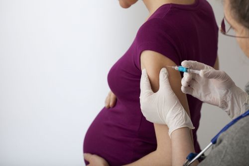 CDC – Τα εμβόλια mRNA είναι ασφαλή για τις εγκύους