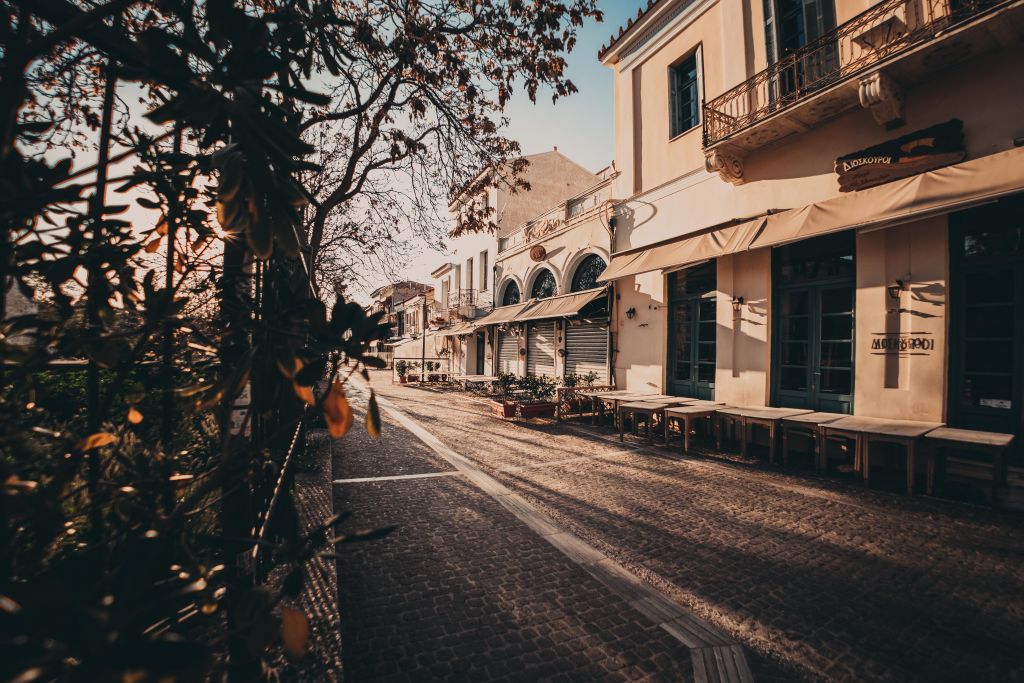 Σε lockdown συνεχίζει η χώρα - Τι θα γίνει με λιανεμπόριο