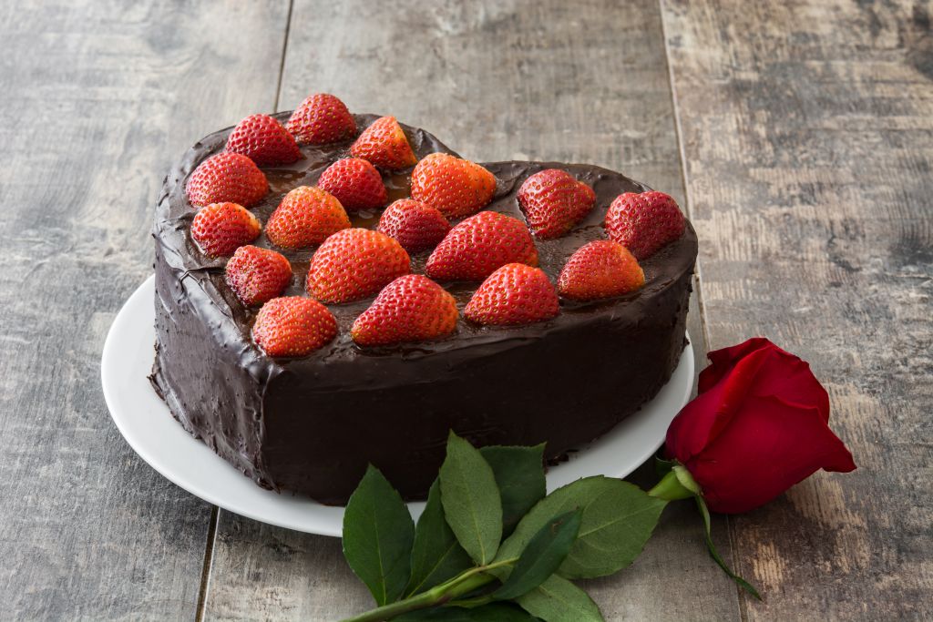 Valentine's Day: Σοκολατένια τούρτα σε σχήμα καρδιάς
