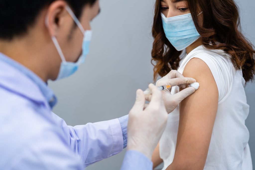 Εμβολιασμοί: Ποιοι έχουν σειρά - Τα επόμενα βήματα