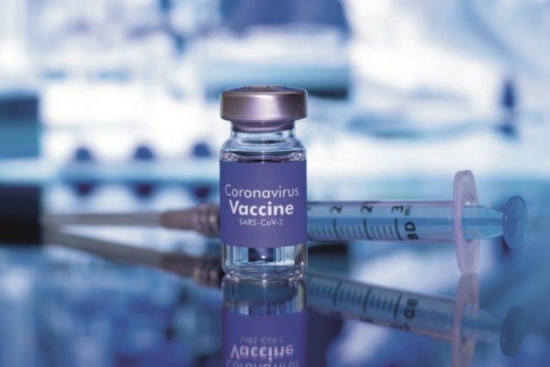COVID-19: Εξι μύθοι για το εμβόλιο που καταρρίπτει η επιστήμη