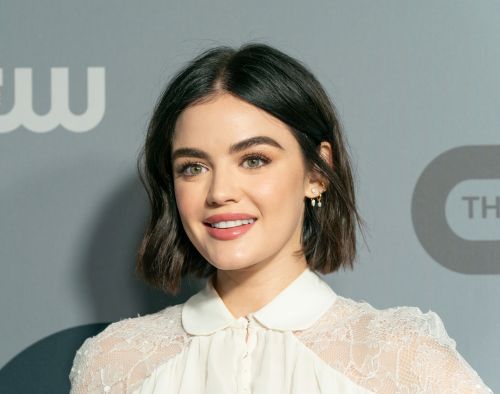 Χολιγουντιανό μακιγιάζ από την Lucy Hale