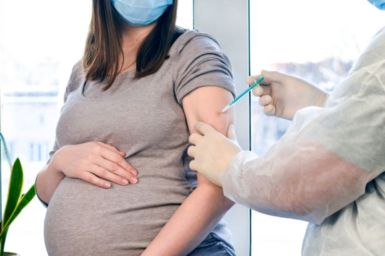 Κοροναϊός: Νέες οδηγίες για τον εμβολιασμό των εγκύων | vita.gr