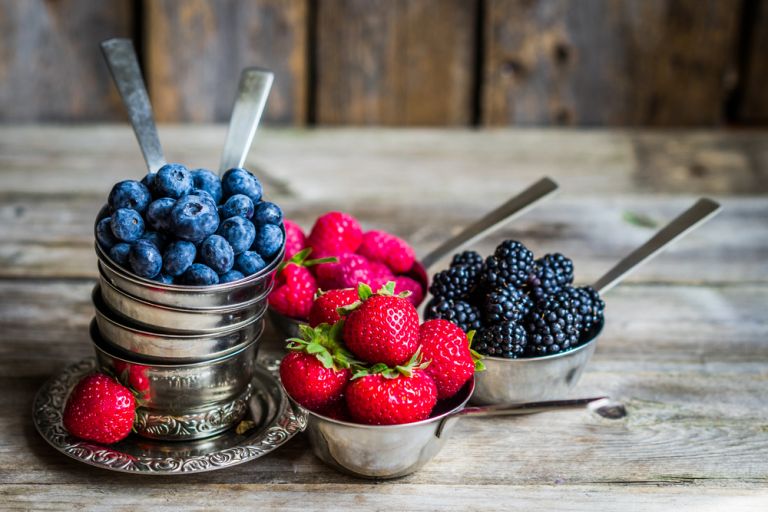Φρούτα στη δίαιτα: Οσα πρέπει να γνωρίζουμε | vita.gr