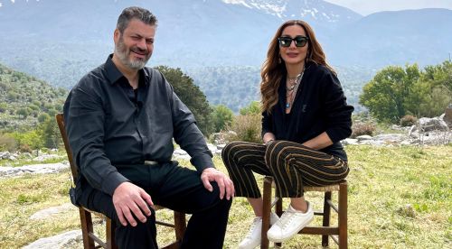 MY GREECE: Η Δέσποινα Βανδή στο Ρέθυμνο με τον Μανώλη Κονταρό
