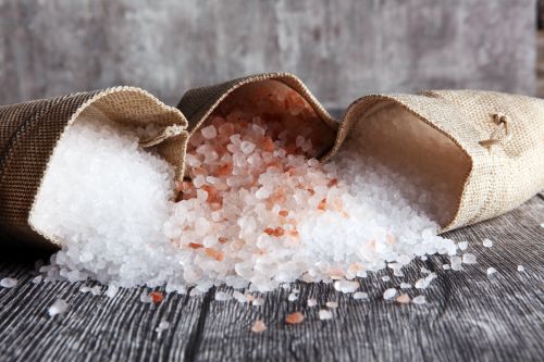 Αλάτι: Μήπως τρώτε πολύ; Οι ενδείξεις που θα σας προειδοποιήσουν