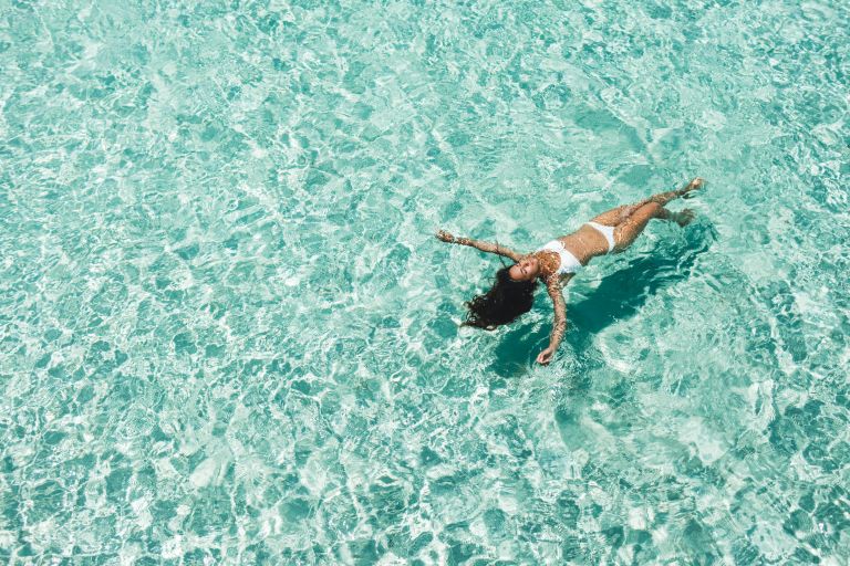 Κολύμπι: Οι καλύτεροι τρόποι για να γυμναστείτε | vita.gr