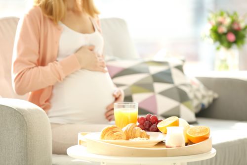 Έγκυος: Πώς επηρεάζει την διατροφή του παιδιού στο μέλλον
