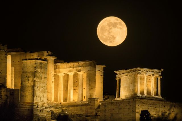 Πανσέληνος Αυγούστου - Τι θα φέρει σε κάθε ζώδιο