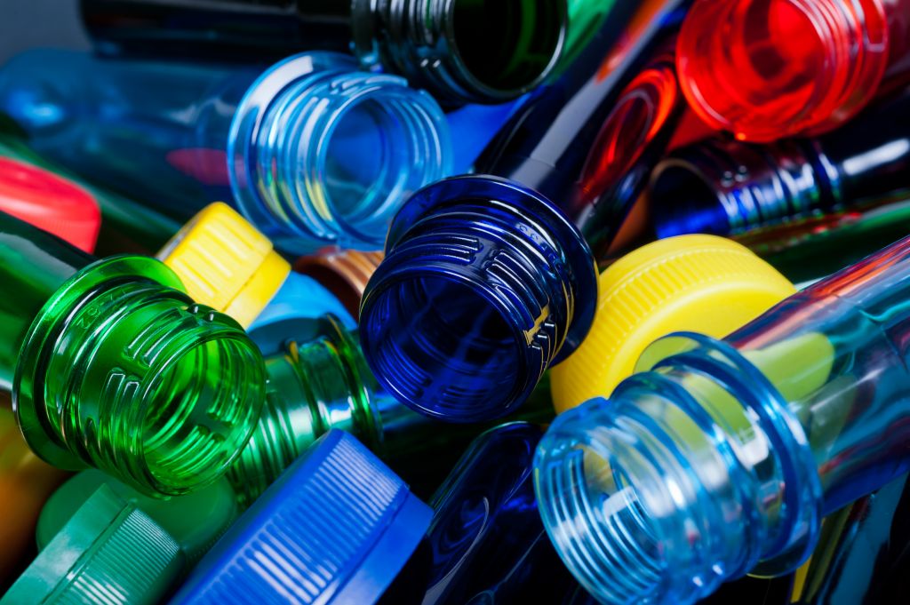 Μειώθηκε η παγκόσμια παραγωγή πλαστικού για πρώτη φορά μετά τ0 2008
