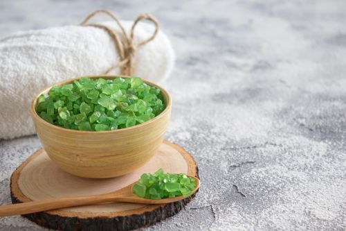 Πράσινο αλάτι: Τι είναι και πώς ωφελεί την υγεία;