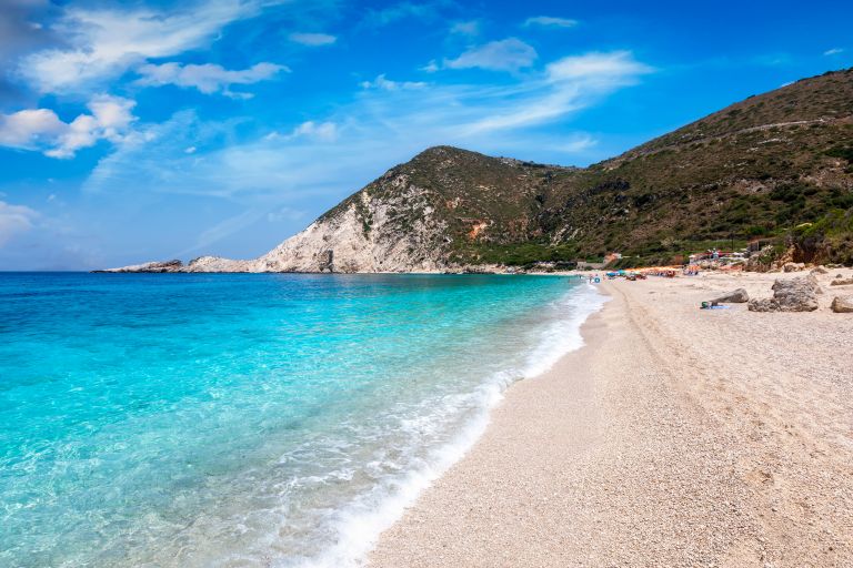 Χρυσή Ακτή: Η μυστική παραλία με τα καταγάλανα νερά | vita.gr
