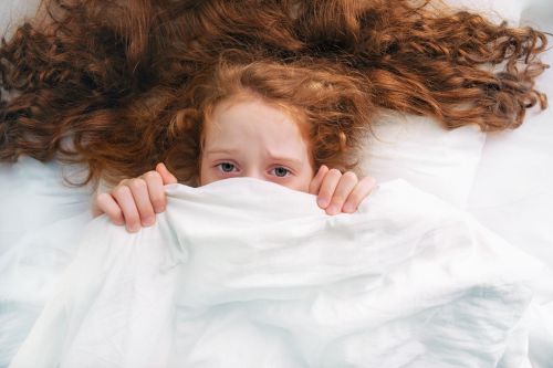 Παιδί: Πώς θα σταματήσει να φοβάται το τέρας κάτω από το κρεβάτι του;
