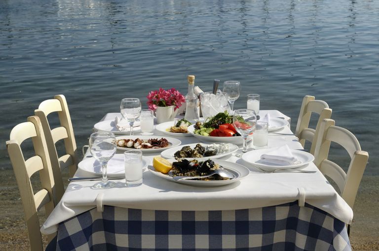 Ο γαστρονομικός καμβάς γεύσεων και παραδόσεων του Νοτίου Αιγαίου | vita.gr