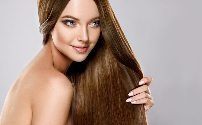 Λαμπερά μαλλιά με τρεις (απλές) αλλαγές | vita.gr