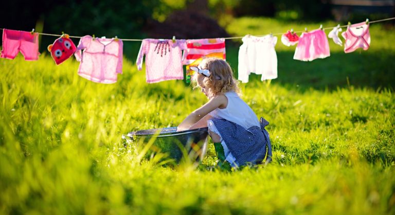 DIY: Βάψτε τα ρούχα σας στο σπίτι… οικολογικά | vita.gr