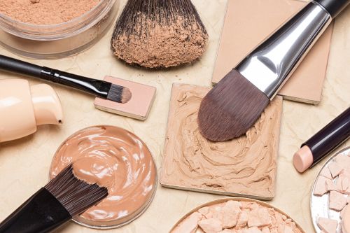 Make up guide: Πώς θα βρούμε την σωστή απόχρωση το καλοκαίρι