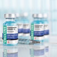 Εμβόλια κατά της covid-19: Αλήθειες και ψέματα για τα οφέλη και τους κινδύνους