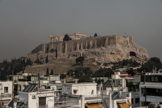 Αποπνικτική η ατμόσφαιρα στην Αττική - Ποιες μάσκες μας προστατεύουν από τον καπνό