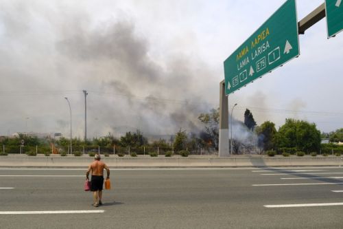 Φωτιές στην Αττική – Εξετάζεται οργανωμένο σχέδιο εμπρησμού