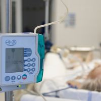 Κορωνοϊός – Αυξάνεται η λίστα των θυμάτων – 130 νεκροί σε ένα 24ωρο