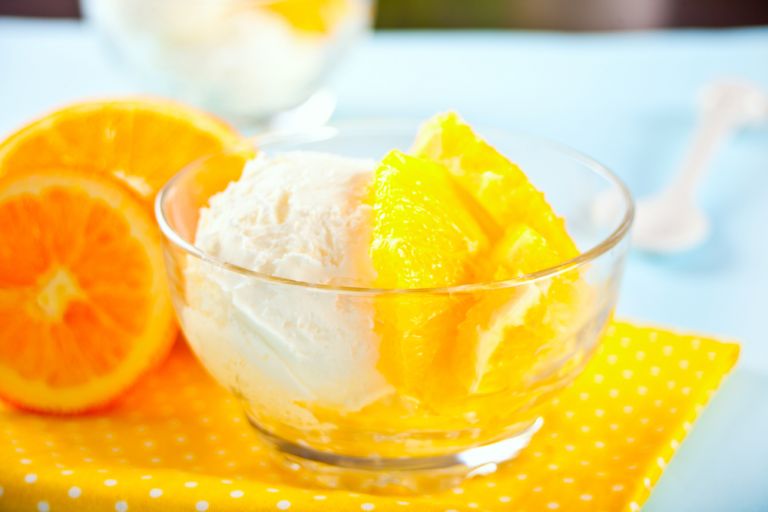 Παγωτό πορτοκάλι με βελούδινη υφή | vita.gr