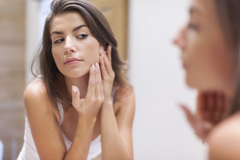 8 προβλήματα υγείας που φαίνονται στο δέρμα σας | vita.gr