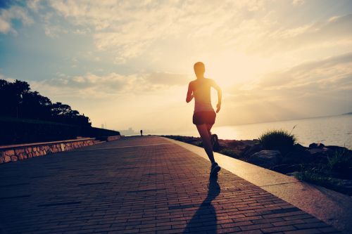 Ανέβασε ταχύτητα: 5+1 tips για να απογειώσεις τις επιδόσεις σου στο τρέξιμο