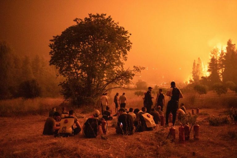 Φωτιές – Η βιβλική καταστροφή της Εύβοιας στους «New York Times» – Δείτε το συγκλονιστικό πρωτοσέλιδο | vita.gr