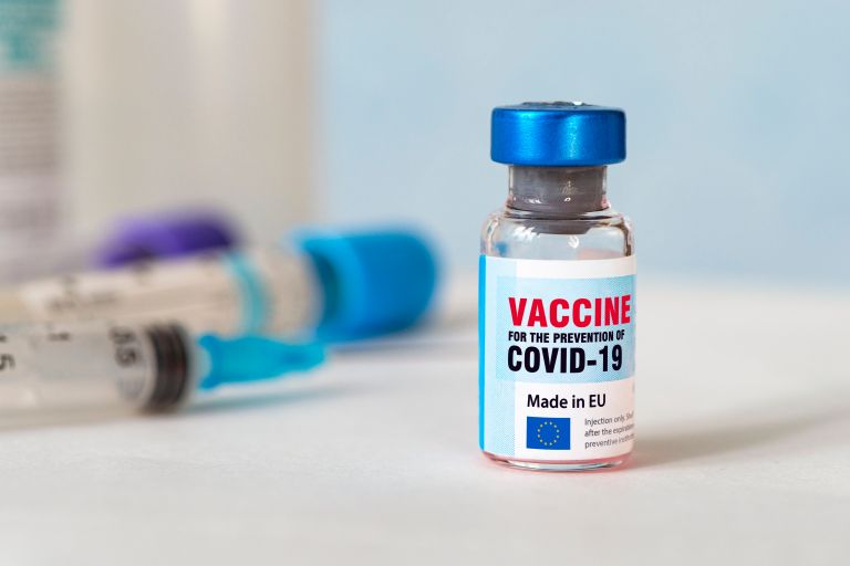 Τρίτη Δόση – Πρώτοι θα εμβολιαστούν οι άνω των 60 ετών