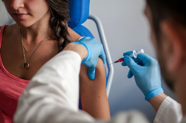 Ξεκινά ο αντιγριπικός εμβολιασμός – Τι ισχύει για όσους νόσησαν από κορωνοϊό | vita.gr