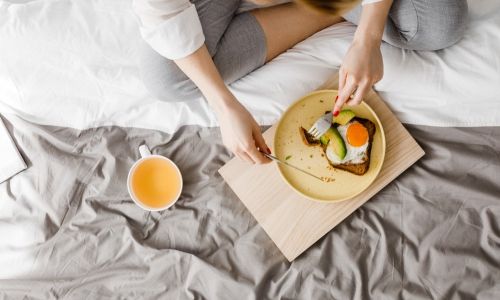 7 διατροφικά tips που ενισχύουν την καύση λίπους
