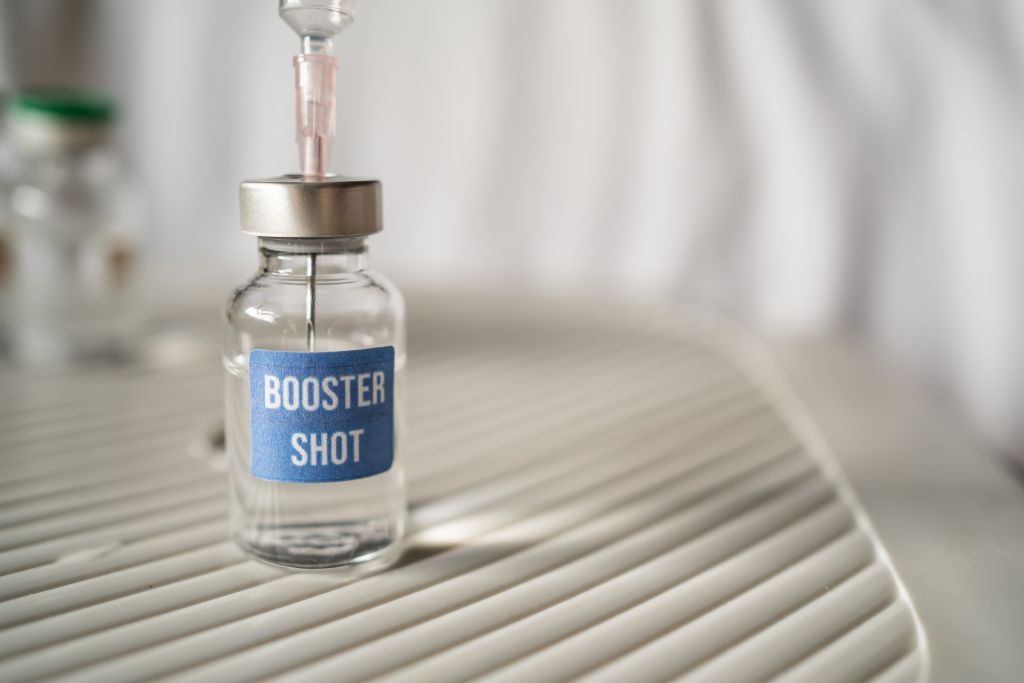«Πράσινο φως» για την τρίτη δόση του εμβολίου - Σε ποιους θα δοθεί προτεραιότητα