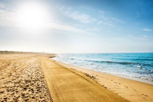 Καιρός για παραλία – Στα ύψη ο υδράργυρος