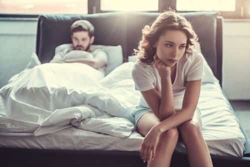 Σεξ – Τι συμβαίνει όταν απουσιάζει από τον γάμο;