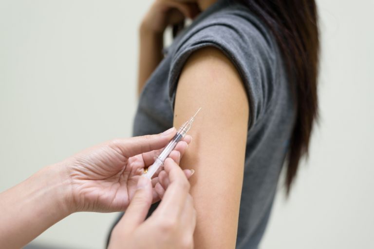 Μεγαλύτερος ο κίνδυνος λοίμωξης από κορωνοϊό για τους πλήρως εμβολιασμένους με διαταραχές χρήσης ουσιών | vita.gr