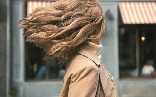 Πώς θα προστατεύσουμε τα μαλλιά μας από τη ρύπανση;
