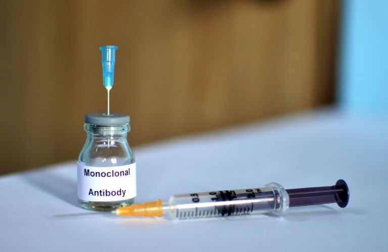 Μονοκλωνικά Αντισώματα – Σε τι διαφέρουν από τα εμβόλια | vita.gr