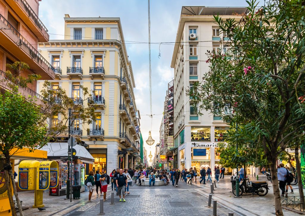 Εορταστικό ωράριο - Ώρες λειτουργίας εμπορικών και σούπερ μάρκετ την Παρασκευή