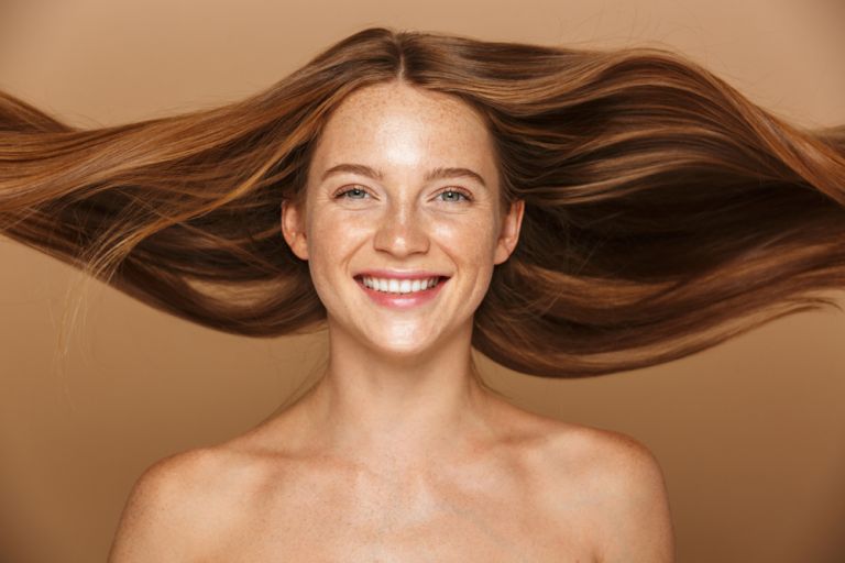 DIY: 3 εύκολες συνταγές για δυνατά μαλλιά | vita.gr
