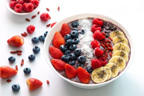 Θρεπτικό πρωινό bowl με acai berry